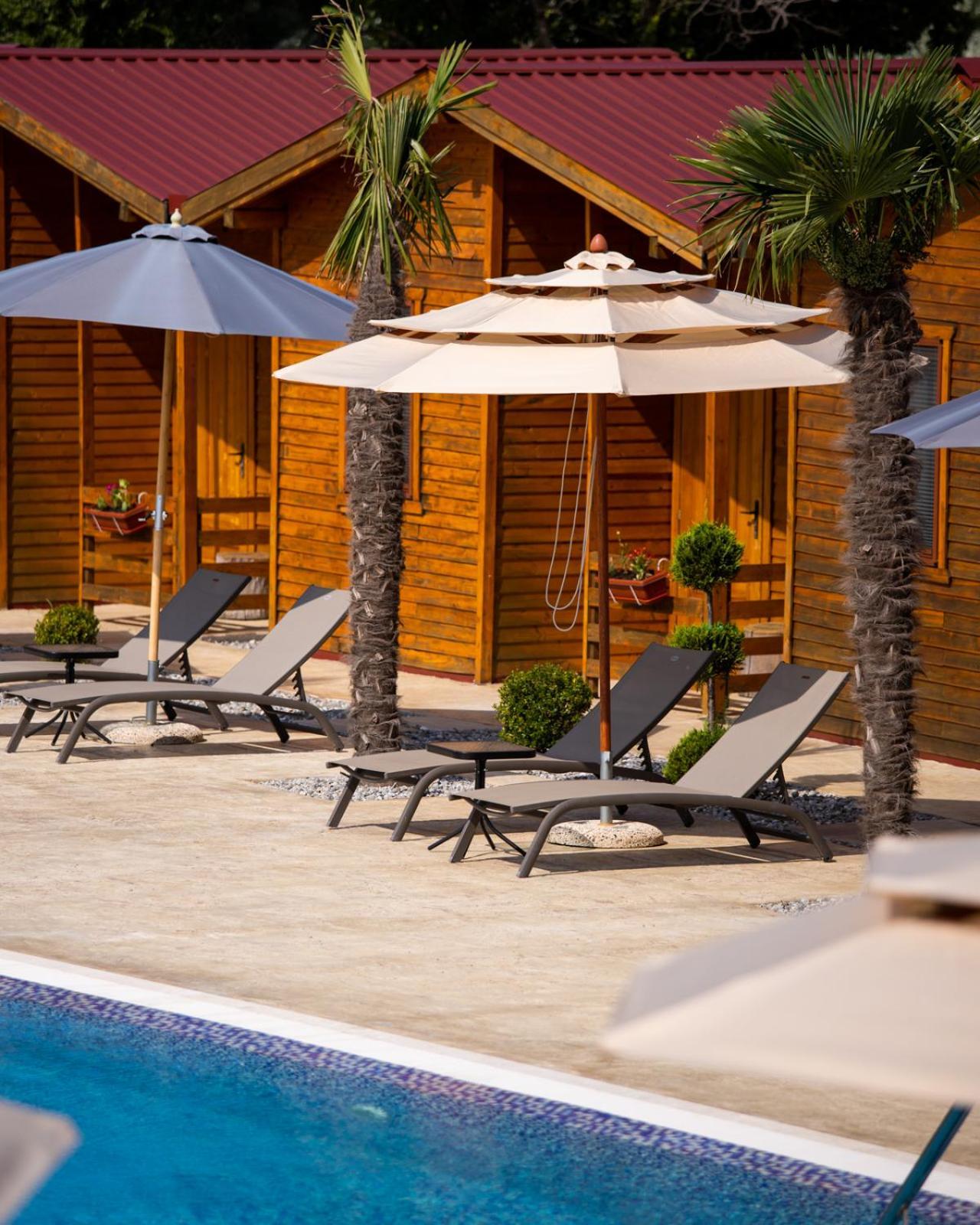 Sunny Garden Hotel Ulcinj Exterior photo